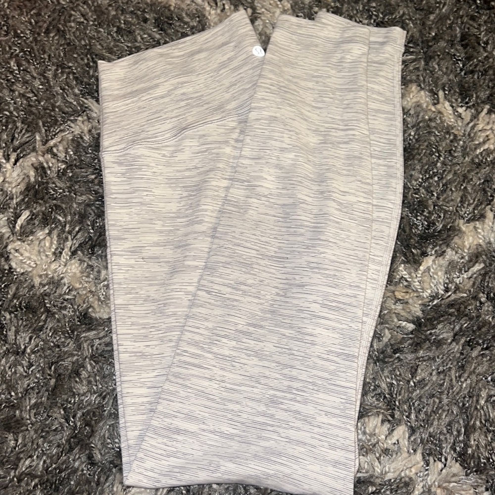 COPY - Lululemon- gray and white leggings